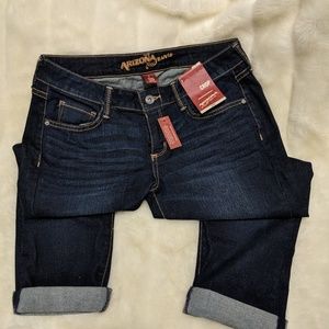 2/$15! NWT Arizona crops Size 5 juniors